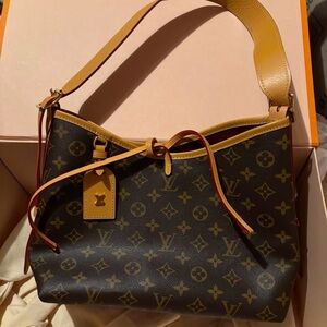 Louis Vuitton Carry all PM